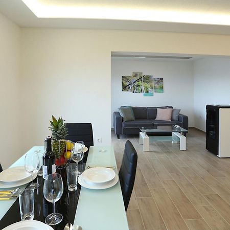Villa Dragi With Pool, Sauna, & Whirlpool Opatija Rum bild