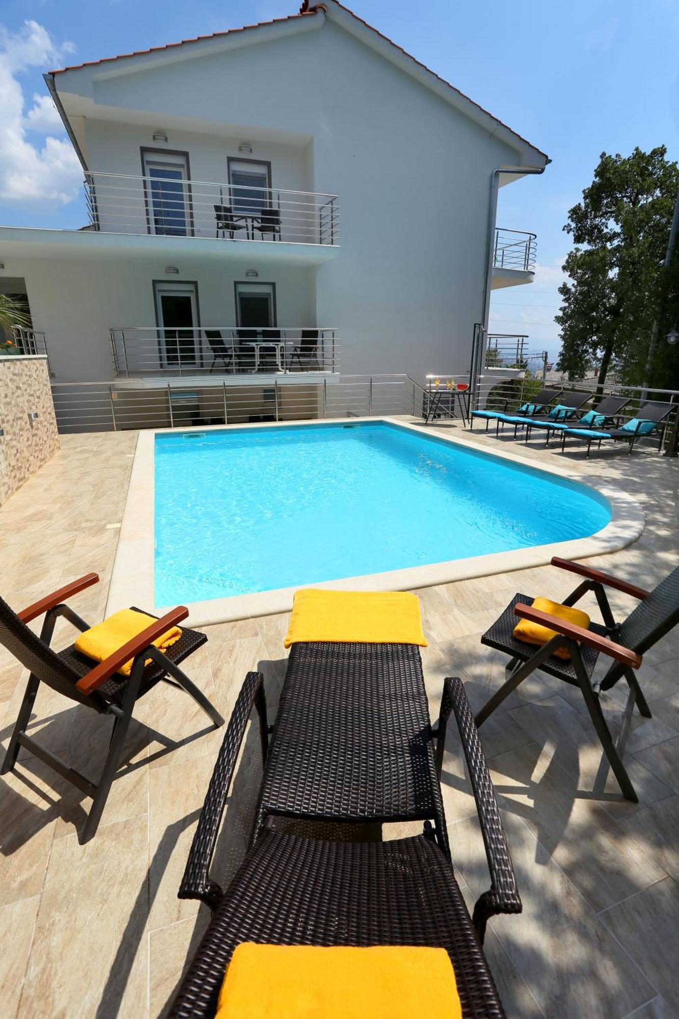 Villa Dragi With Pool, Sauna, & Whirlpool Opatija Rum bild