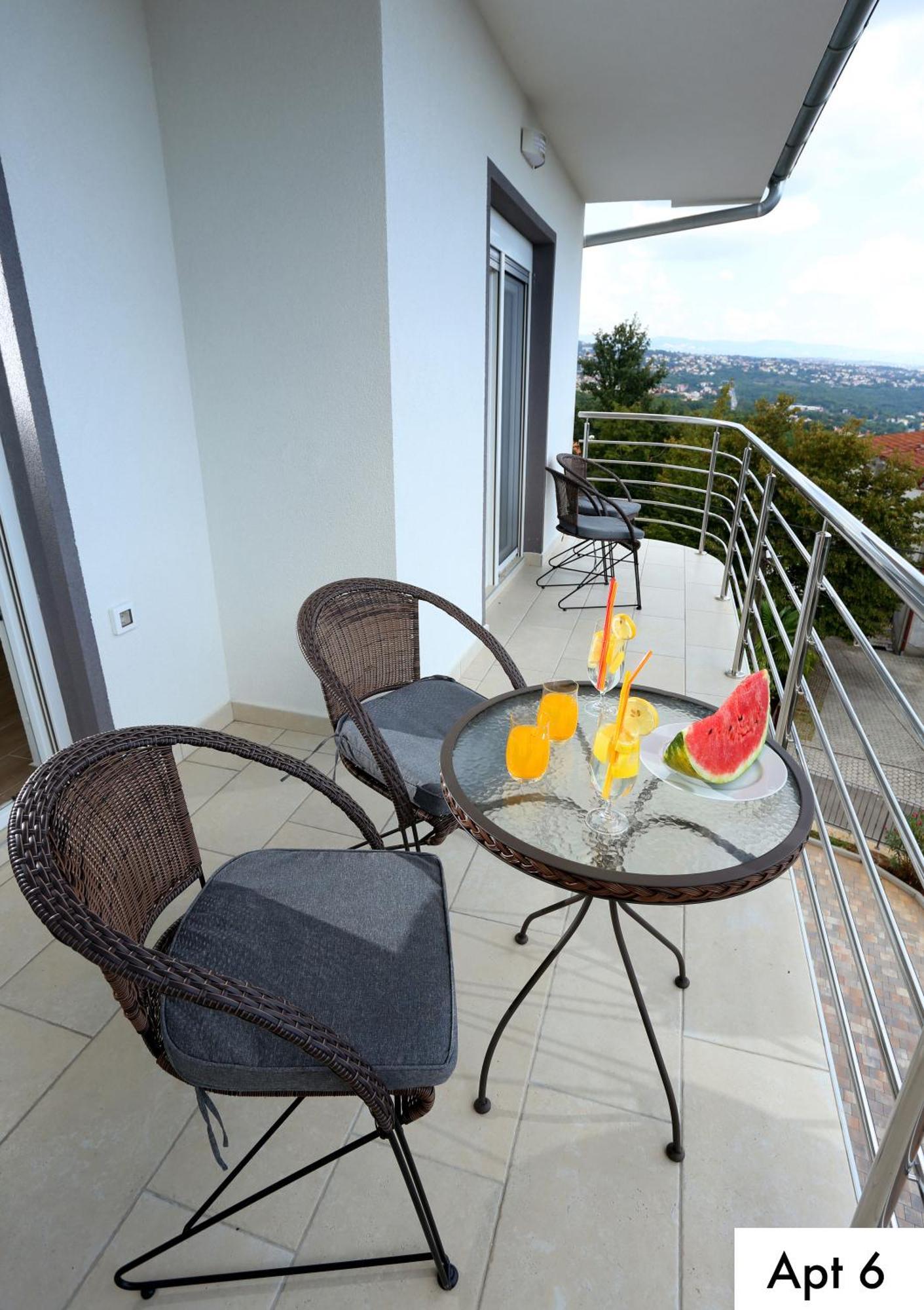 Villa Dragi With Pool, Sauna, & Whirlpool Opatija Rum bild